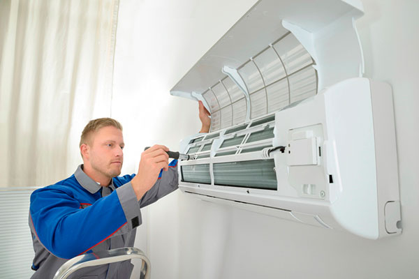 The Signs That Your AC Unit Is In Trouble The Signs That Your AC Unit Is In Trouble